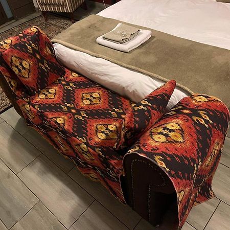 2 Op Terblanche Guesthouse Боксбург Екстериор снимка