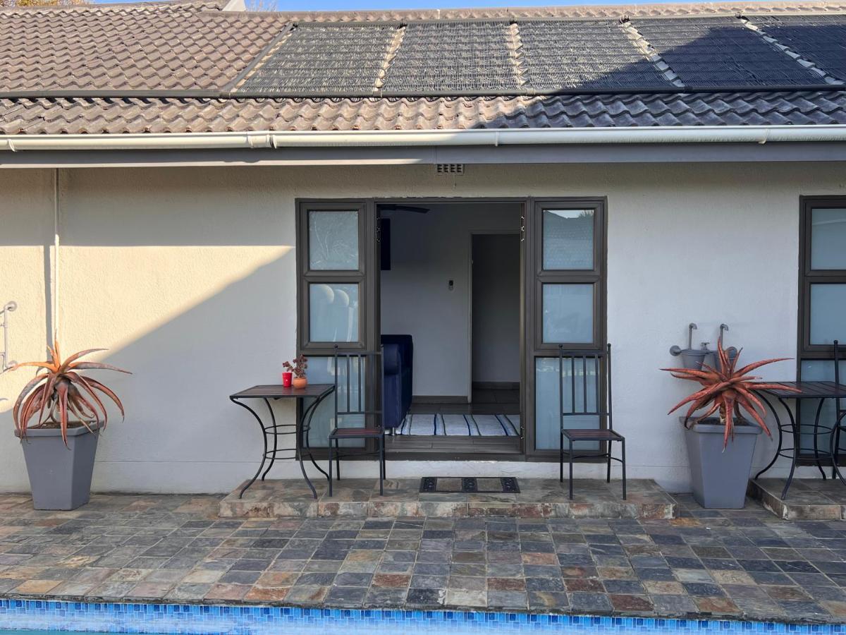 2 Op Terblanche Guesthouse Боксбург Екстериор снимка