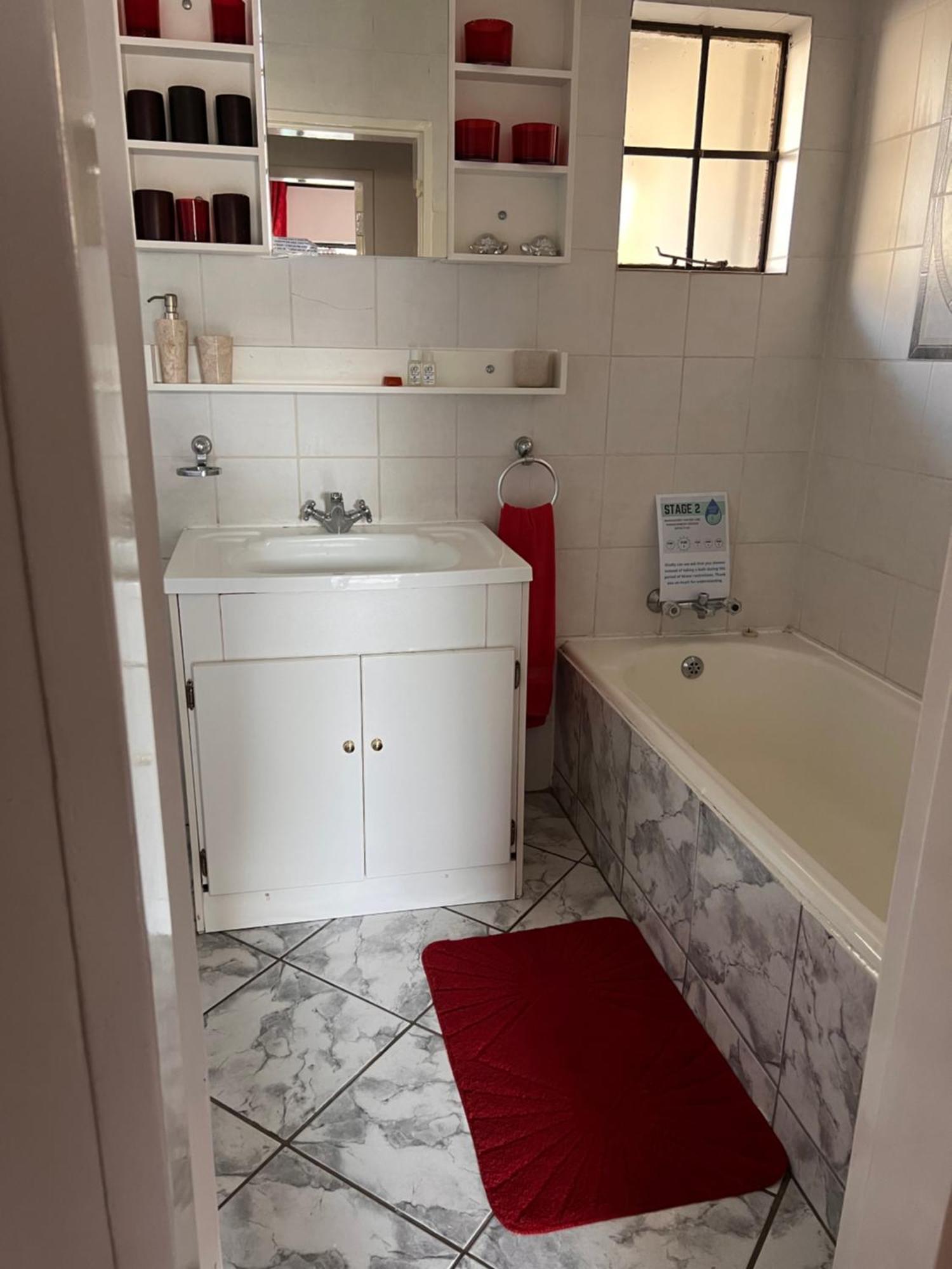 2 Op Terblanche Guesthouse Боксбург Екстериор снимка