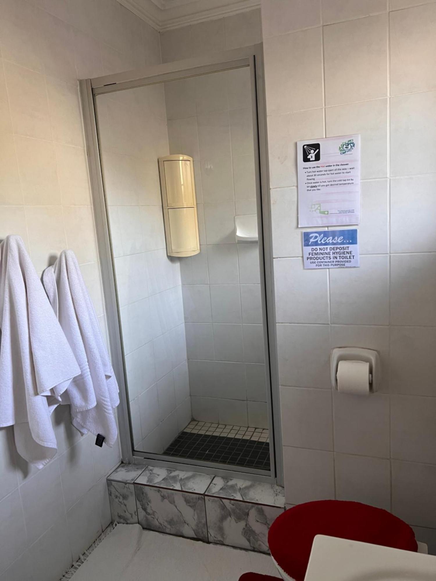 2 Op Terblanche Guesthouse Боксбург Екстериор снимка